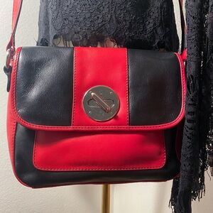 I’ll New York retro style red/black leather crossbody purse